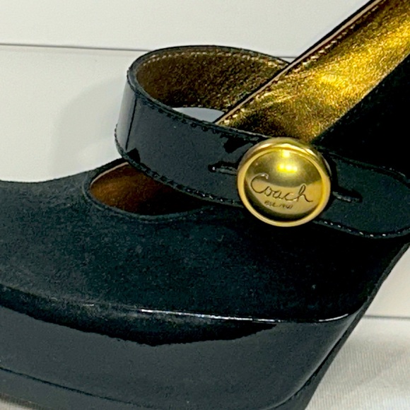 Women’s Coach Davine Platform Black Suede with Gold Heel Size 8 Great Condition! - Picture 4 of 16